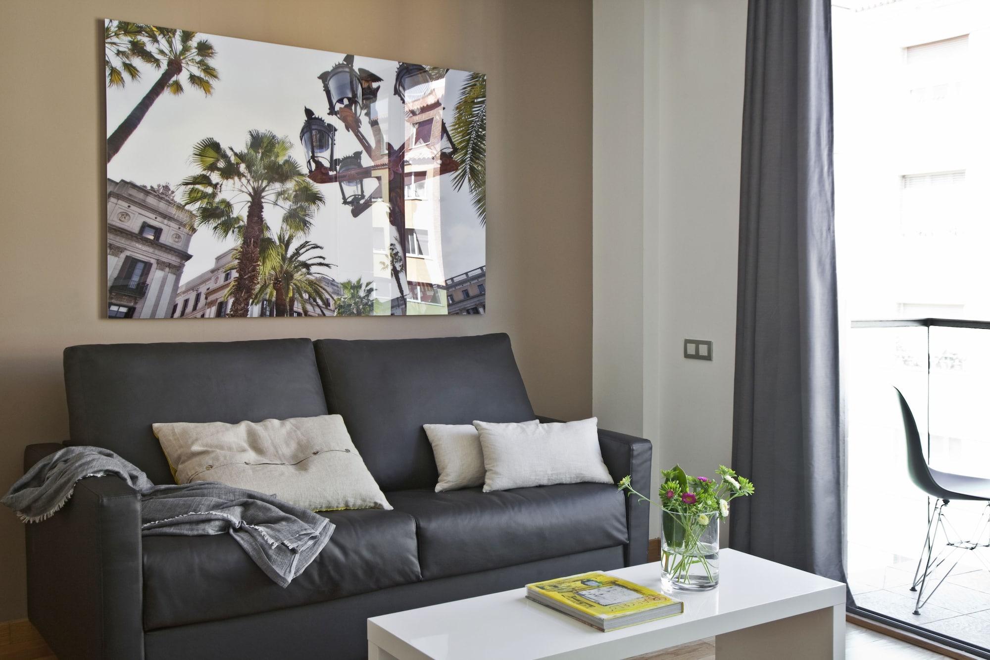 Ainb Sagrada Familia Apartments Barcelona Luaran gambar