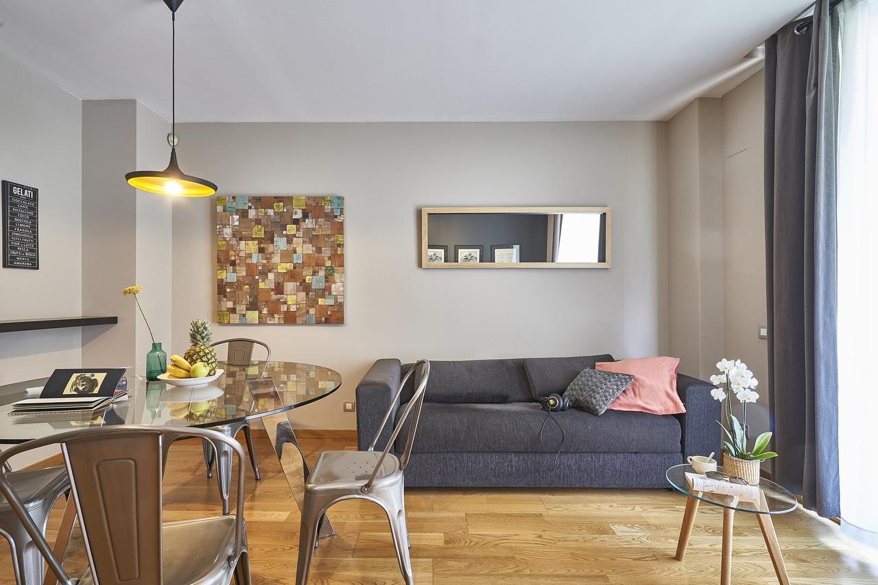 Ainb Sagrada Familia Apartments Barcelona Luaran gambar