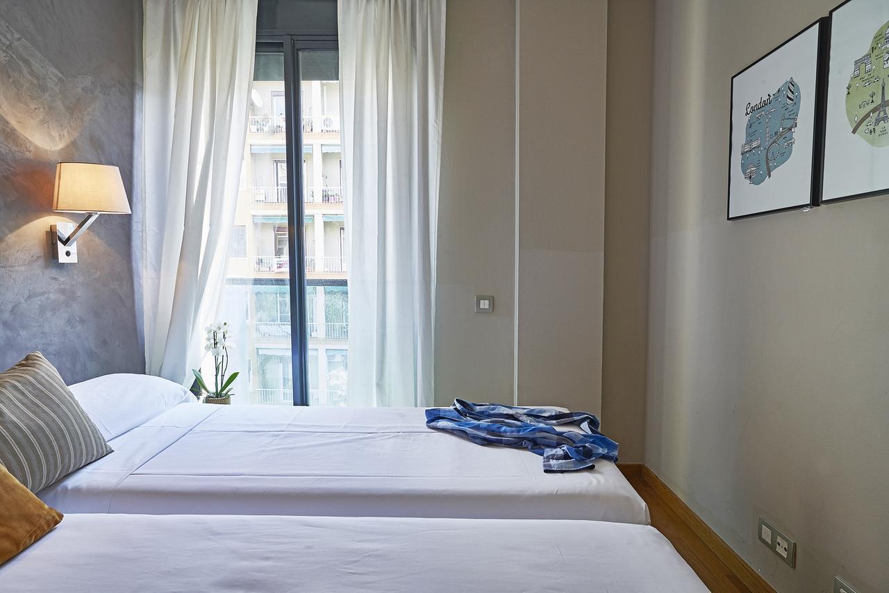 Ainb Sagrada Familia Apartments Barcelona Luaran gambar